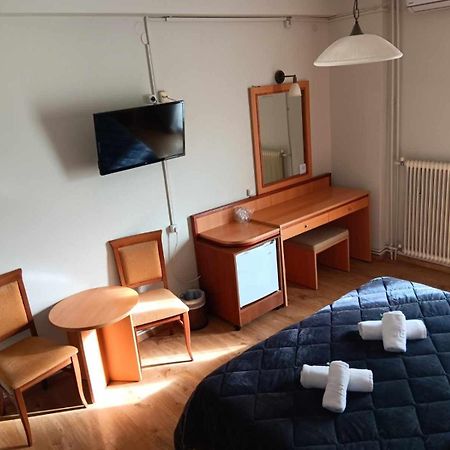 Hotel Liberty Missolonghi Екстер'єр фото