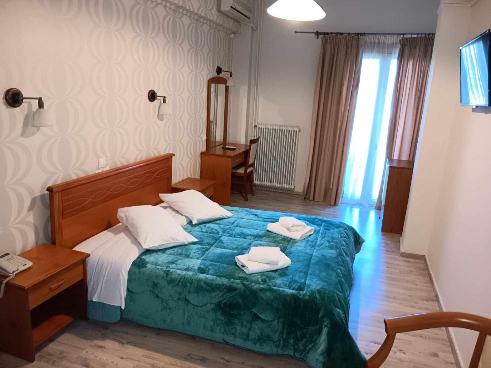 Hotel Liberty Missolonghi Екстер'єр фото