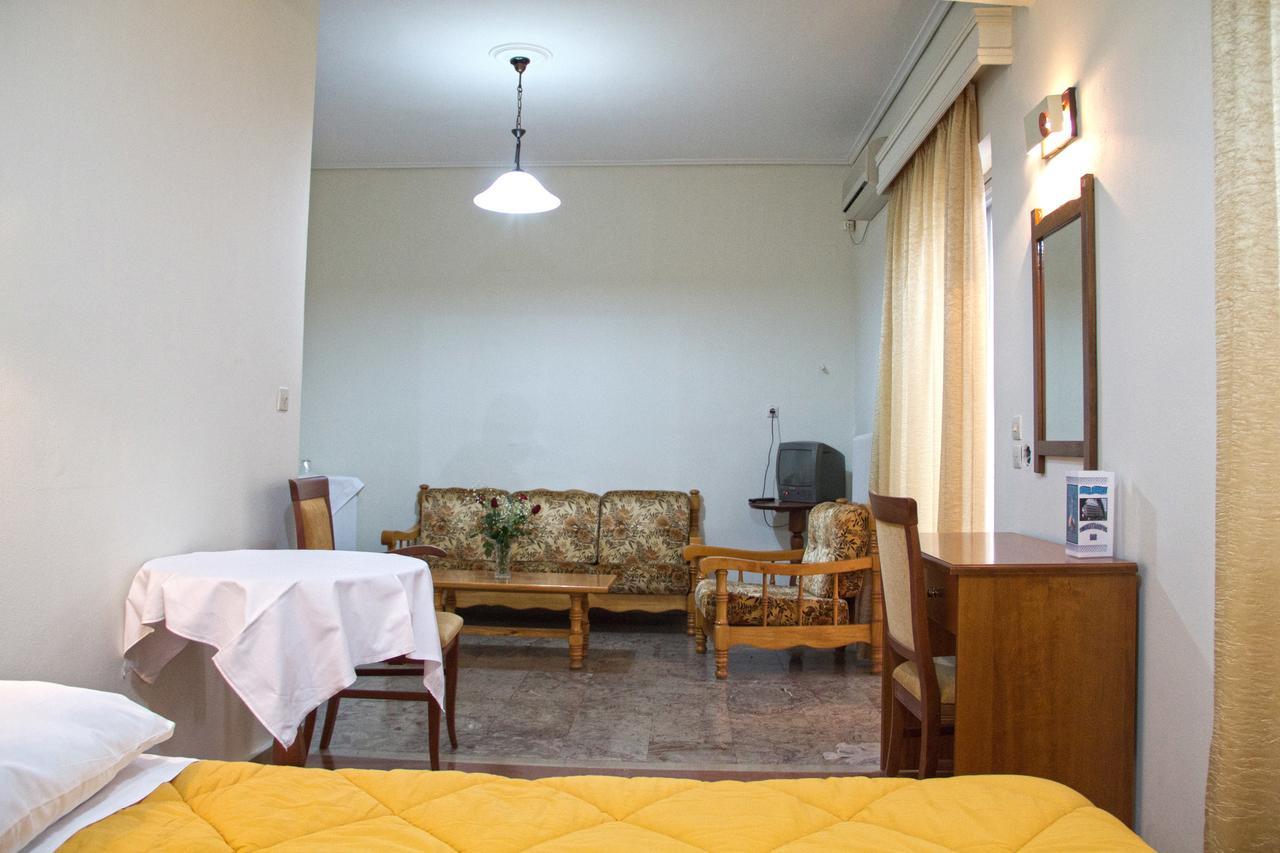 Hotel Liberty Missolonghi Екстер'єр фото