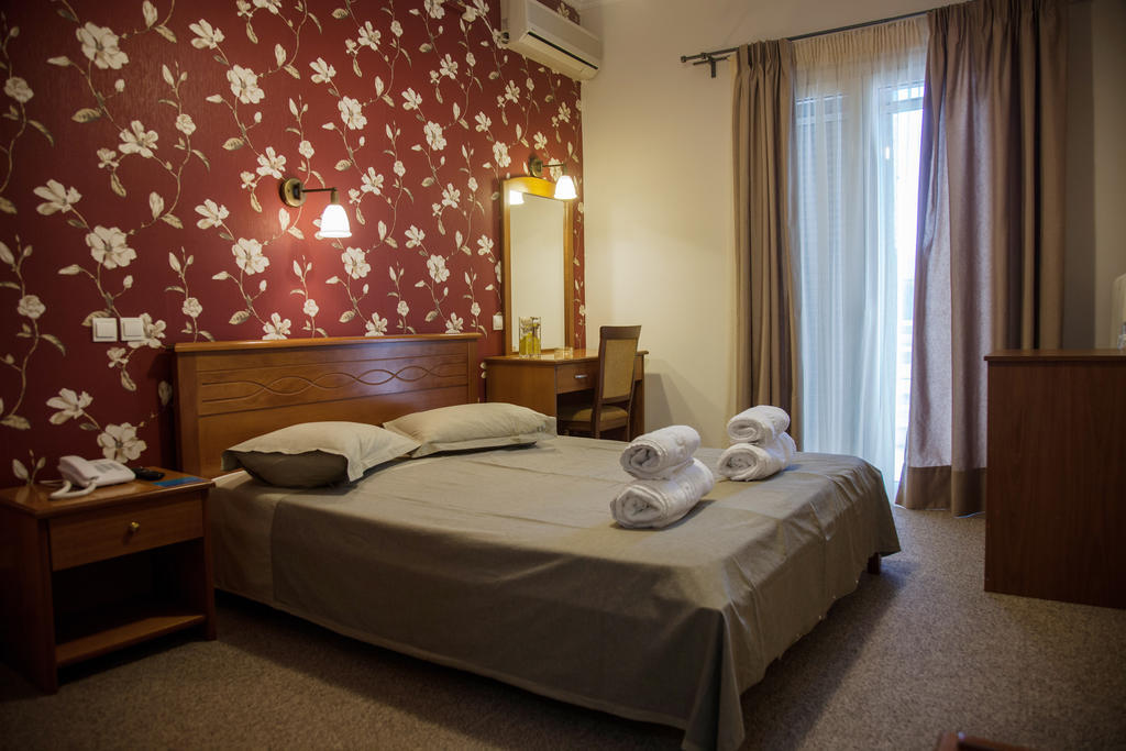 Hotel Liberty Missolonghi Екстер'єр фото